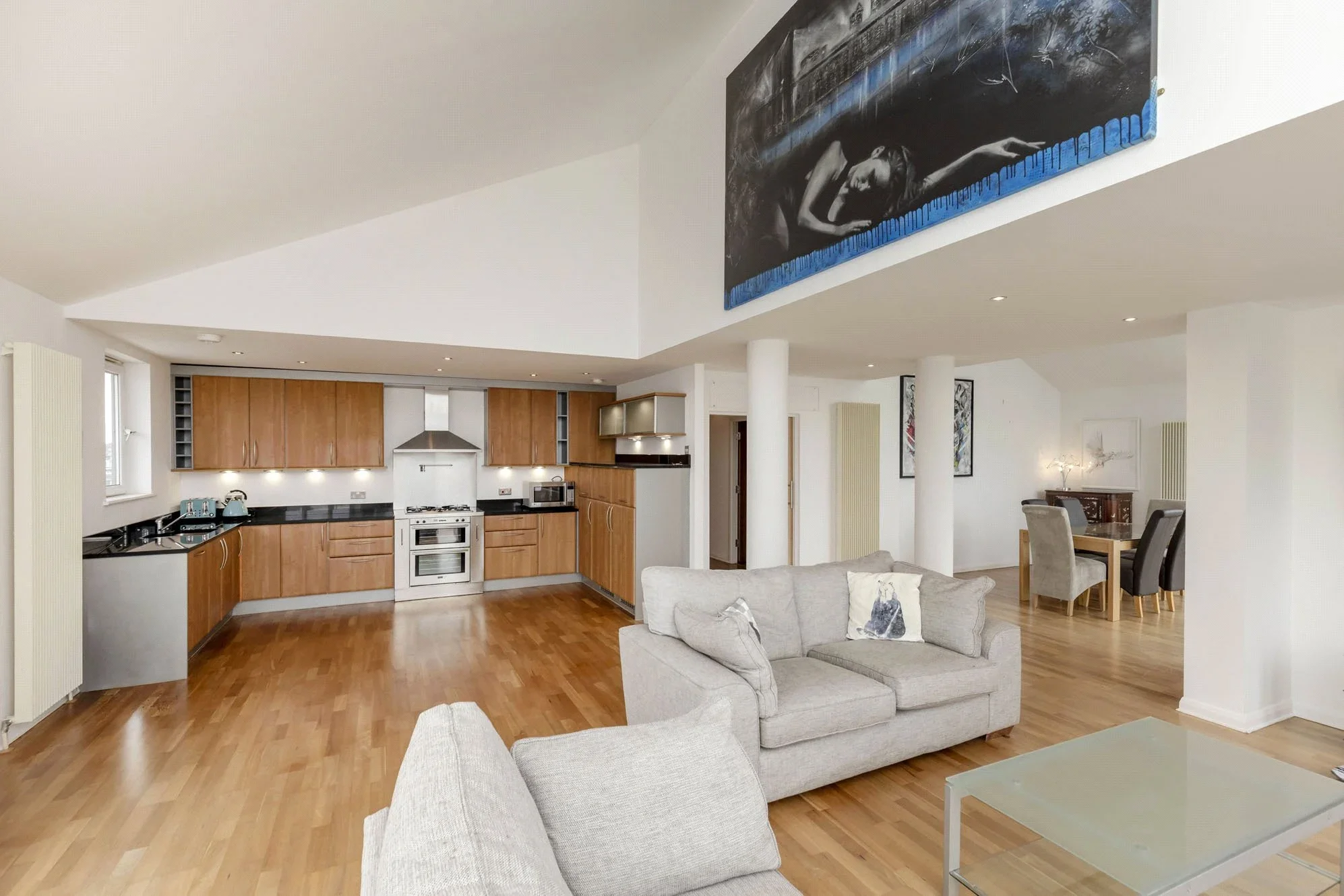 Flat Portland Gardens in City of Edinburgh