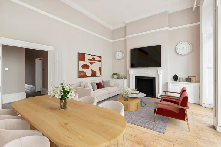Flat Queen's Gate Place in Greater London
