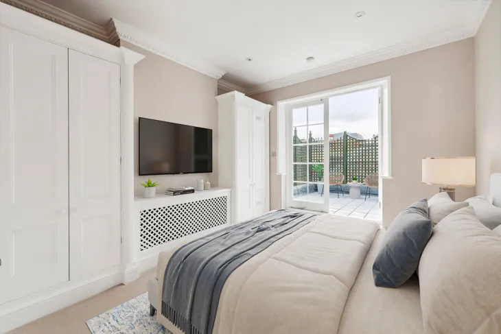 Flat Queen's Gate Place in Greater London
