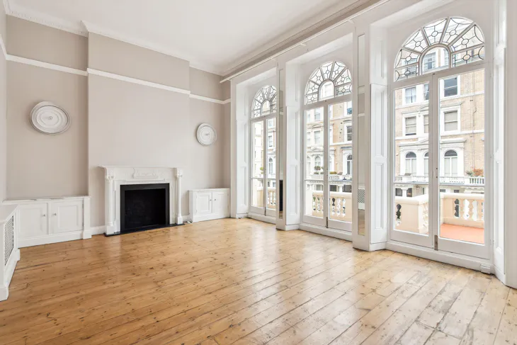 Flat Queen's Gate Place in Greater London