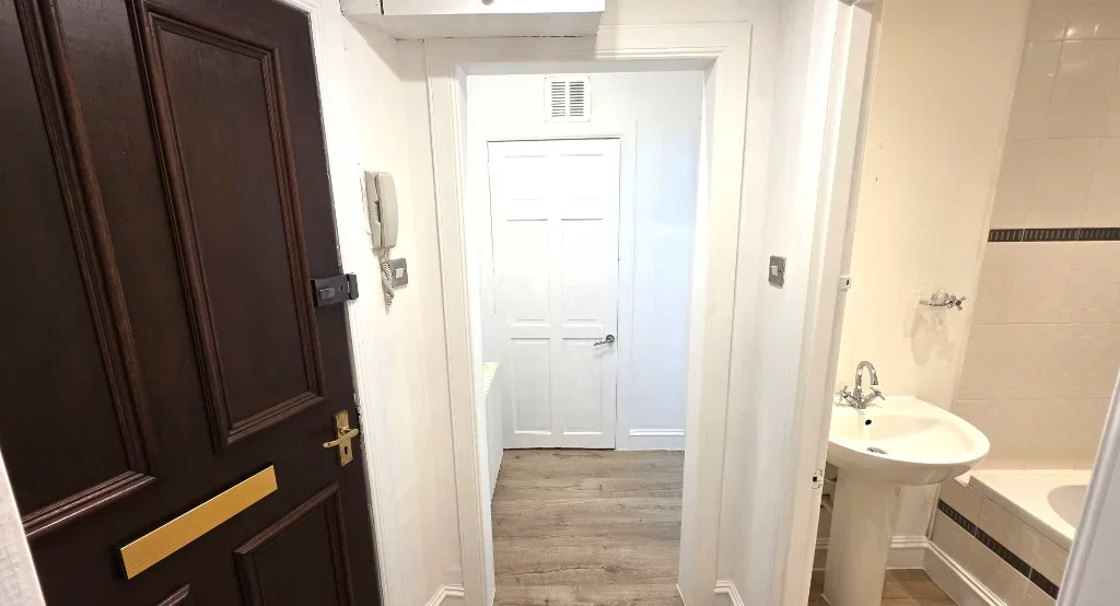 Flat Claremont Place in Aberdeen City