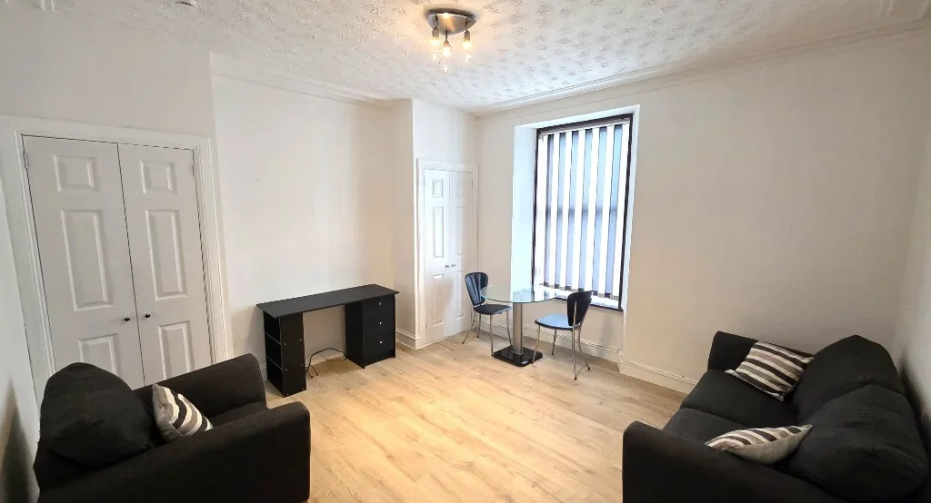 Flat Claremont Place in Aberdeen City