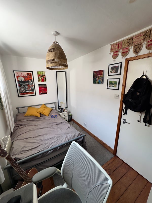 Room Kingsland Road in Greater London