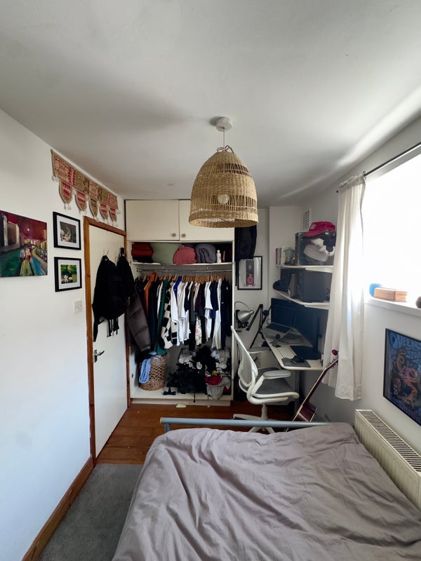 Room Kingsland Road in Greater London
