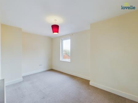 Flat Queen Street in West Lindsey