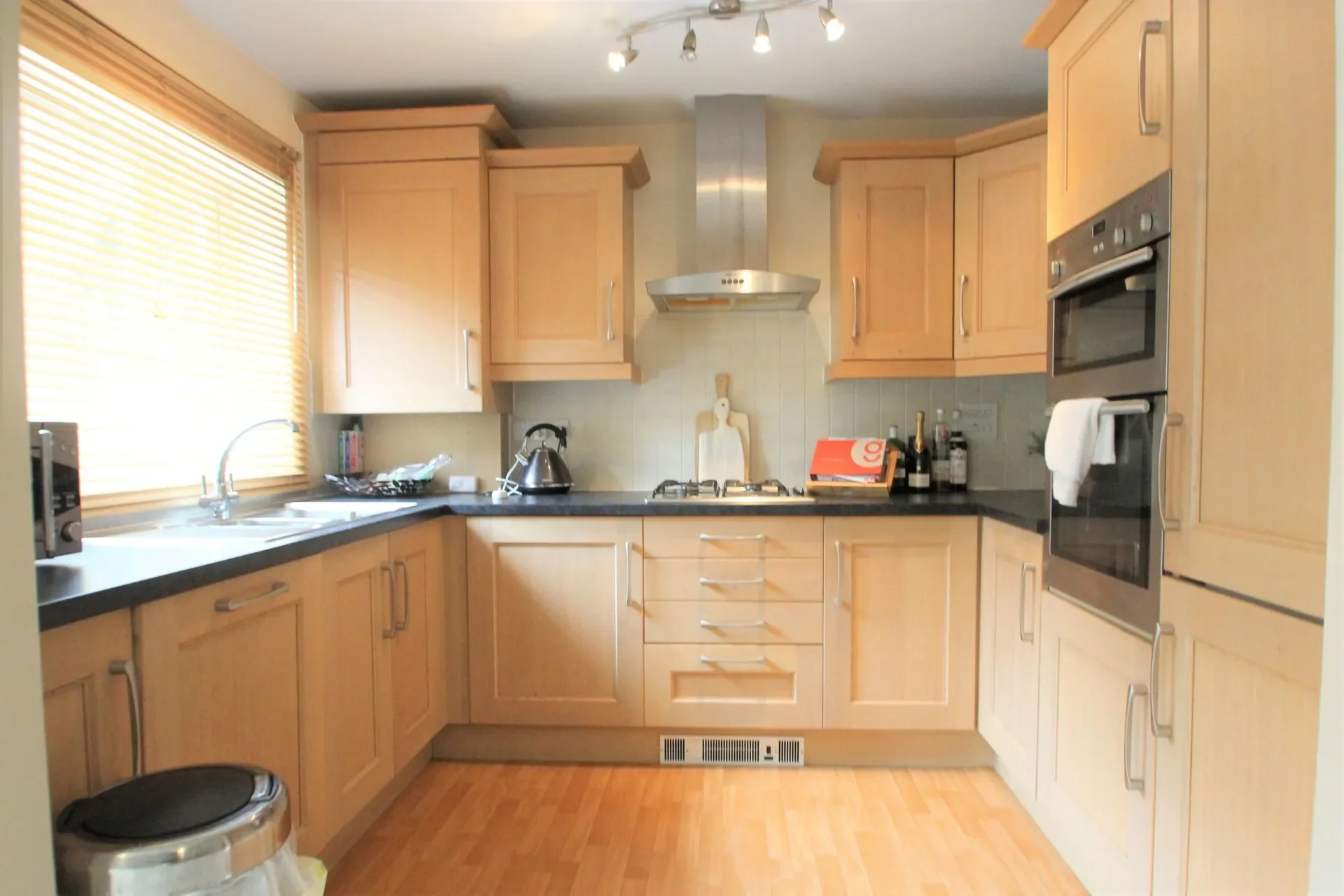 Flat Priory Avenue in Taunton
