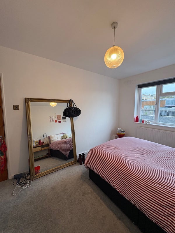Room Bethnal Green Road in Greater London