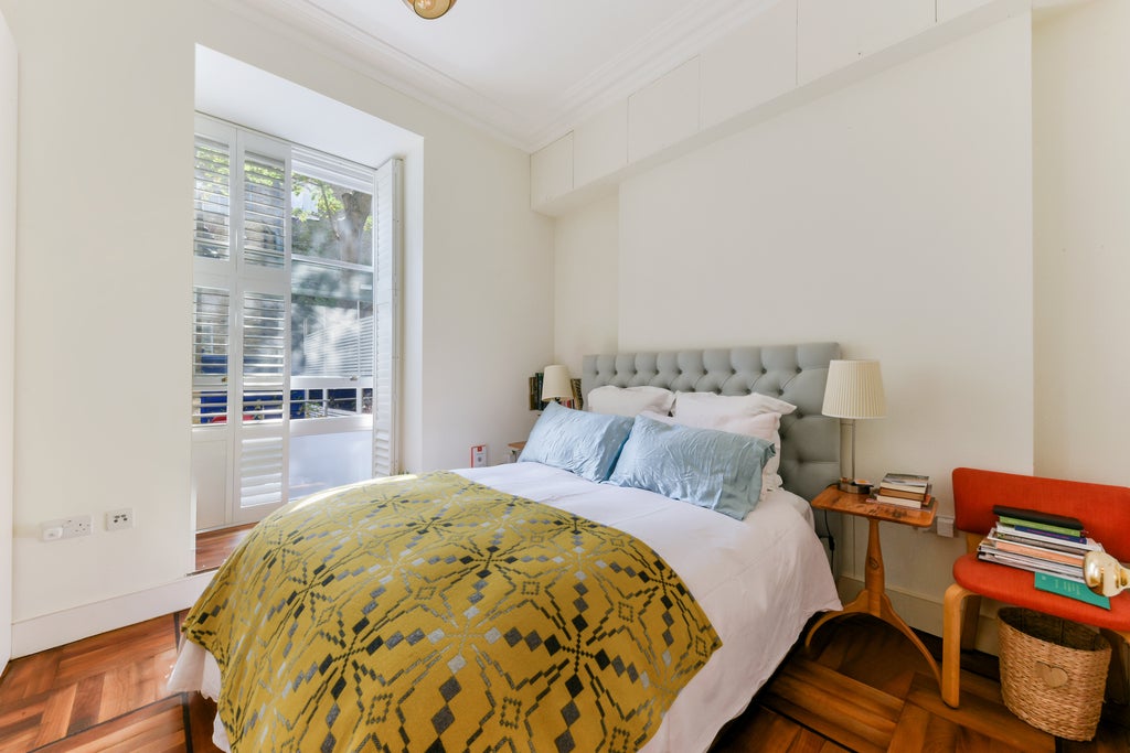 Flat Marylands Road in City of Westminster