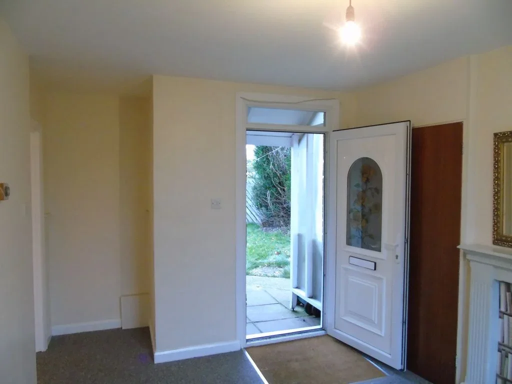 Flat Chadwick Road in Eastleigh