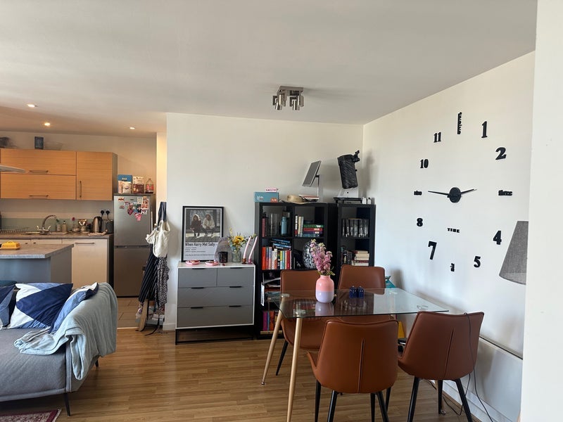 Room Warton Road in Greater London
