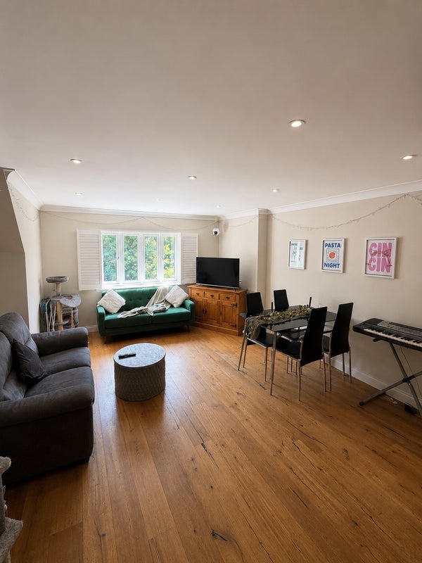 Room Copthorne Common Road in Mid Sussex