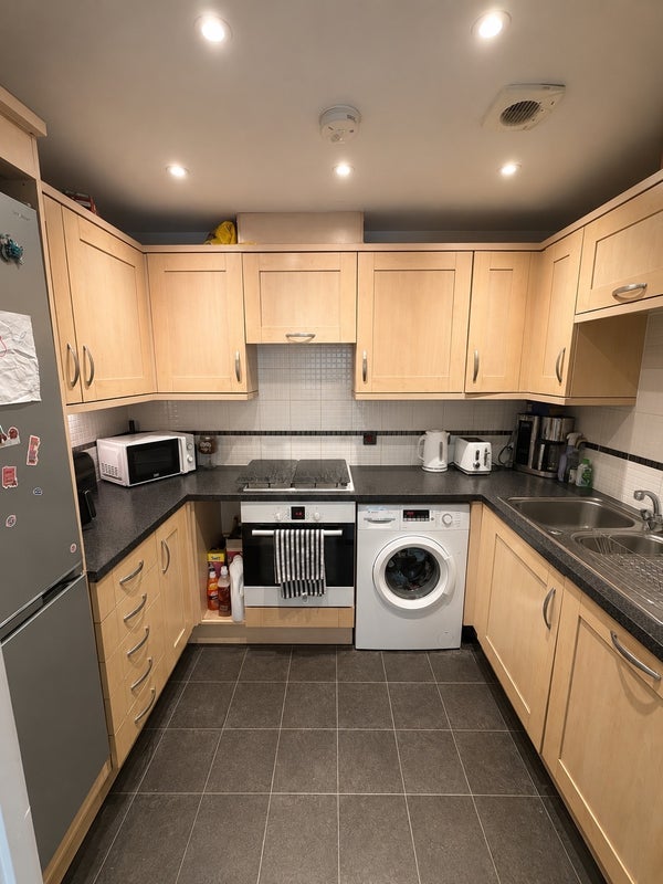 Room Copthorne Common Road in Mid Sussex