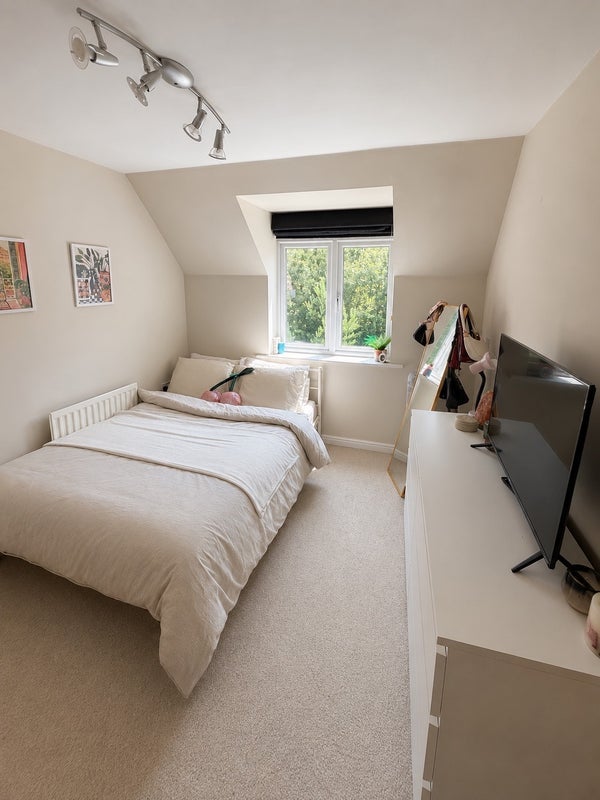 Room Copthorne Common Road in Mid Sussex