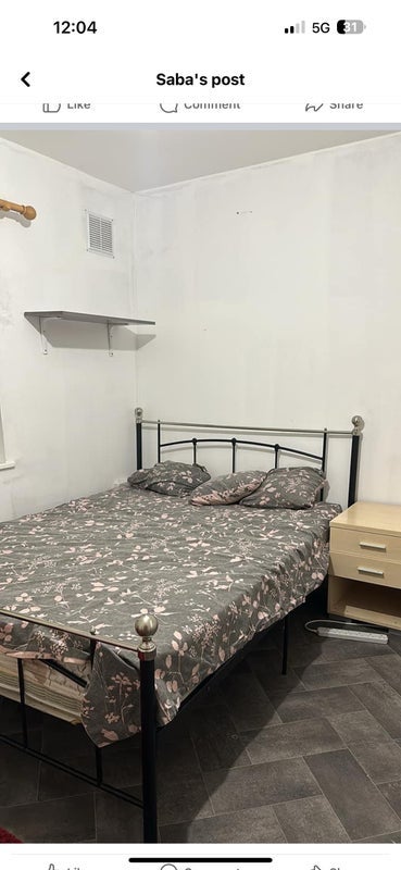 Room Ambleside Avenue in Bristol