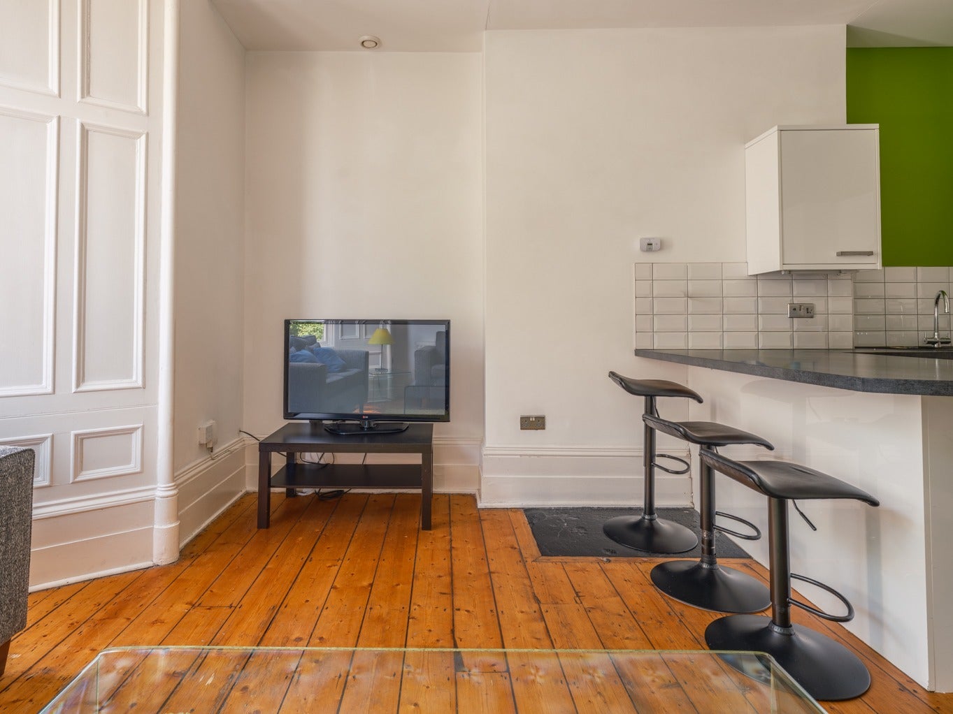 Flat Jesmond Road in Newcastle upon Tyne