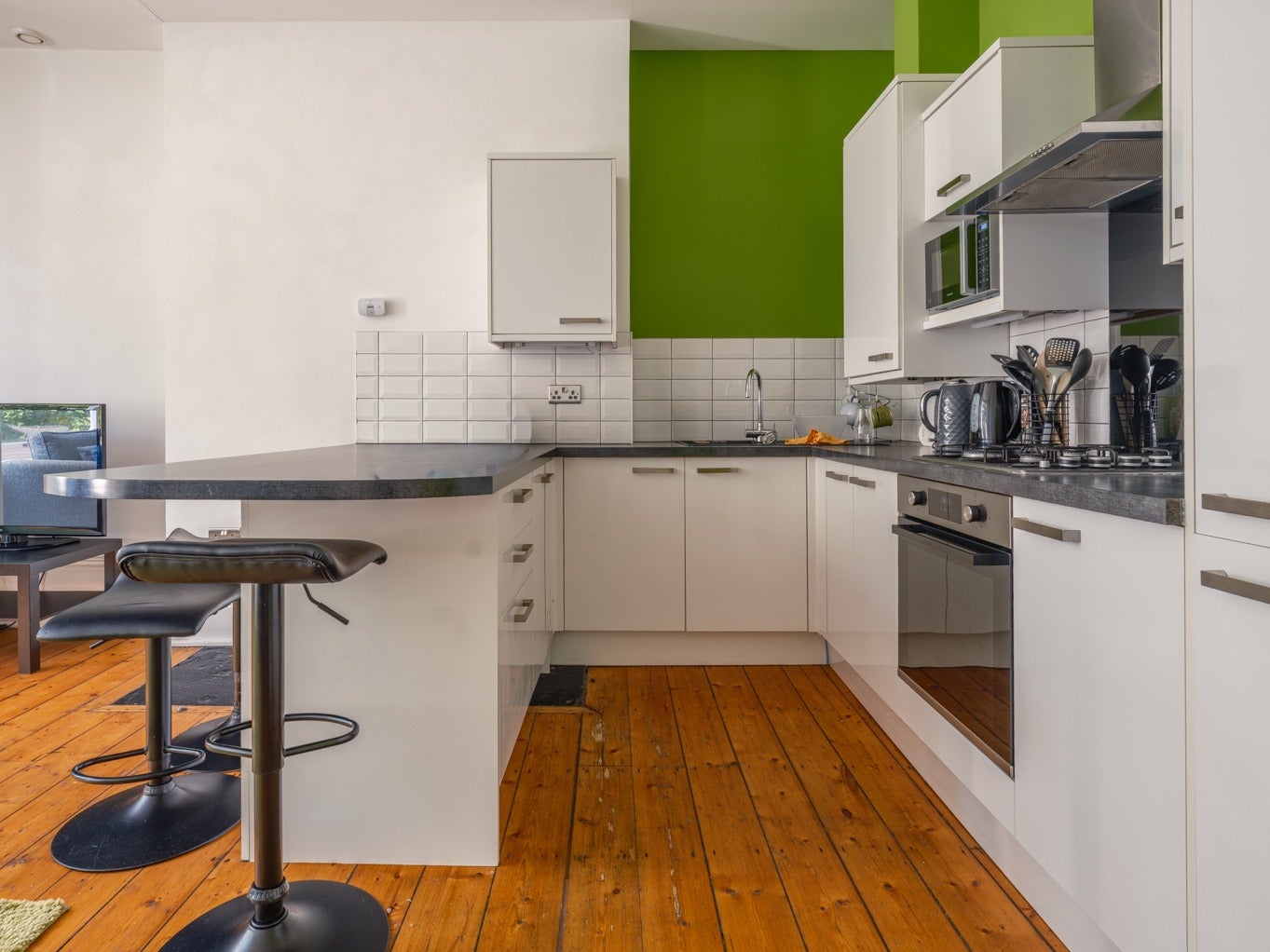 Flat Jesmond Road in Newcastle upon Tyne