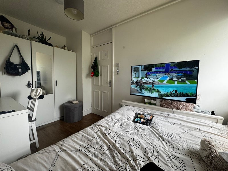 Room Kildare Walk in Greater London