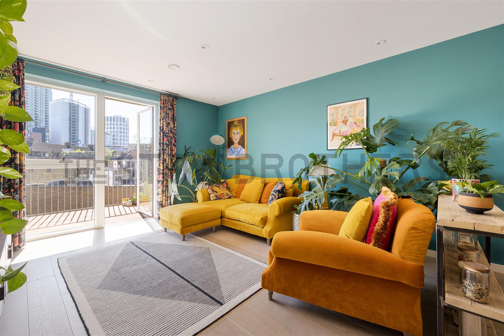 Flat Murray Grove in Greater London