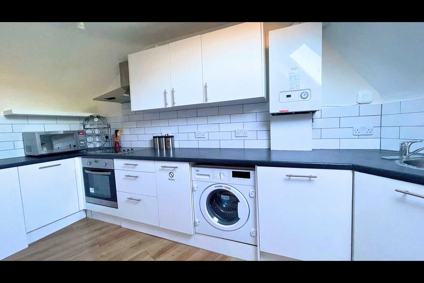 Flat Willesden Lane in Greater London
