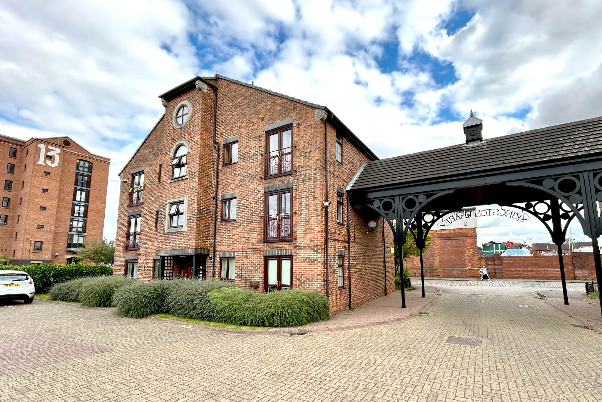 Flat Kingston Wharf in Hull