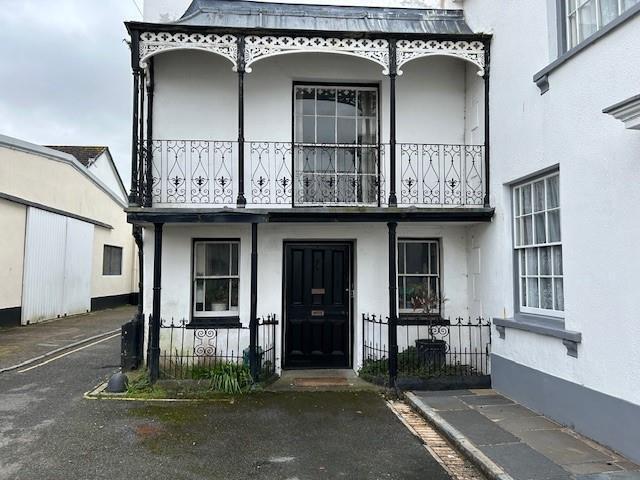 Flat North Walk in Barnstaple