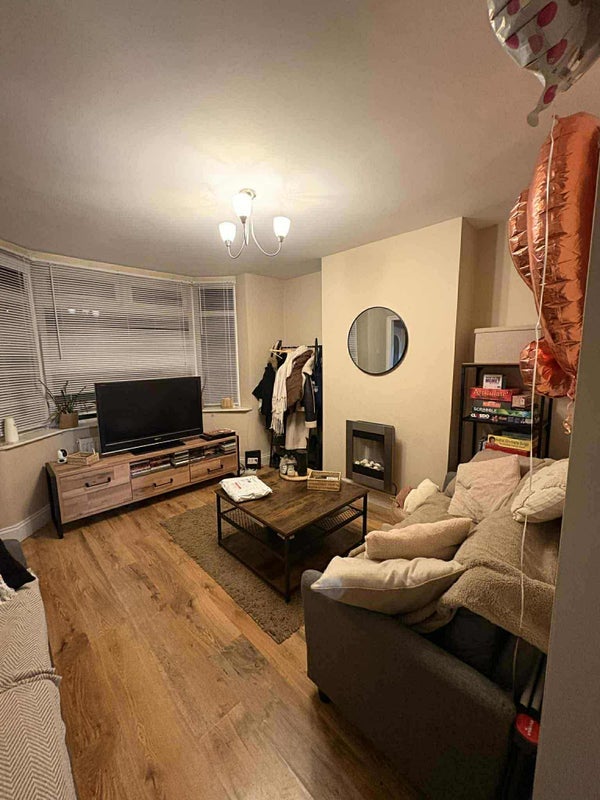 Room Mortimer Road in Bristol