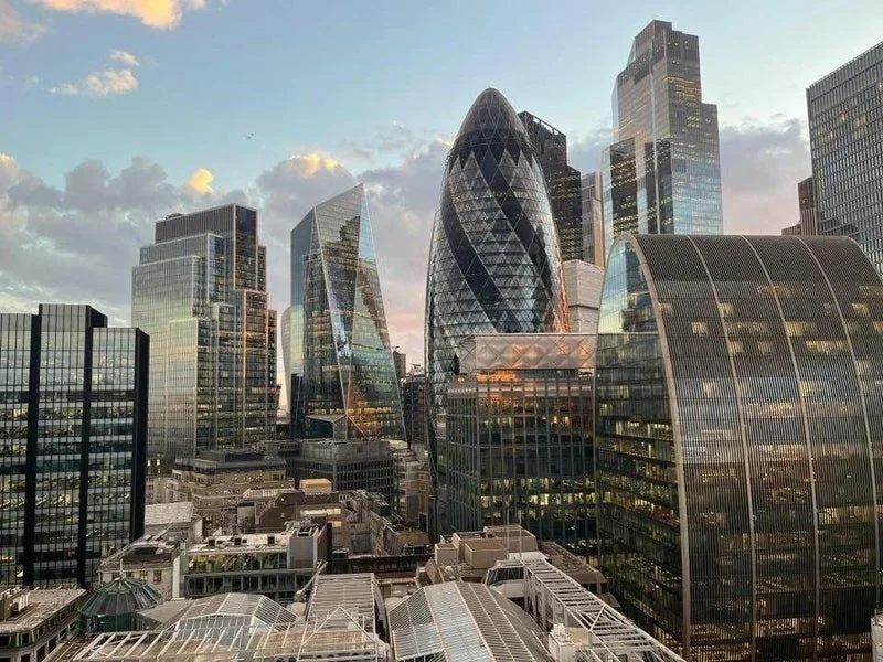 Flat Widegate Street in City of London