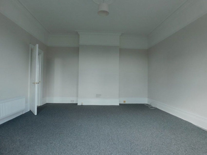 Flat Grosvenor Crescent in St Leonards