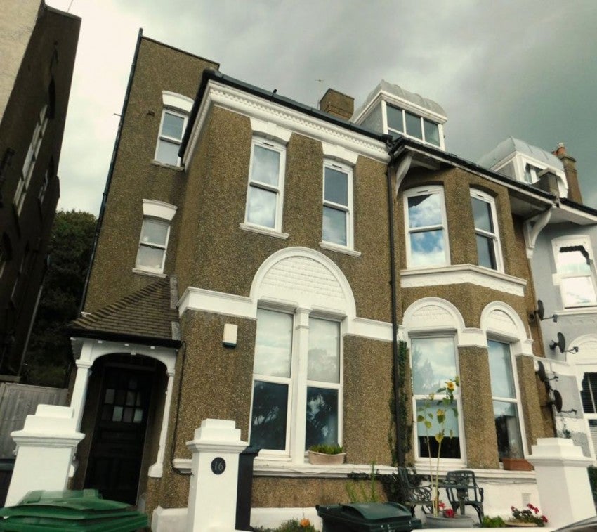 Flat Grosvenor Crescent in St Leonards