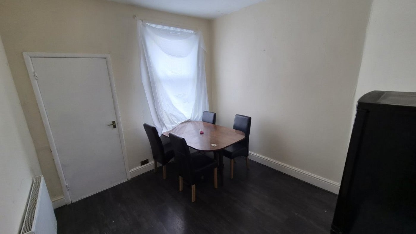 Room Marsh Street in Wombwell