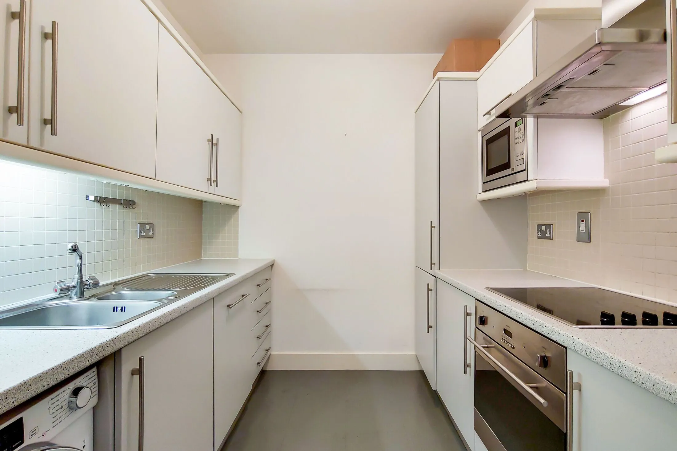 Flat Goswell Road in Greater London
