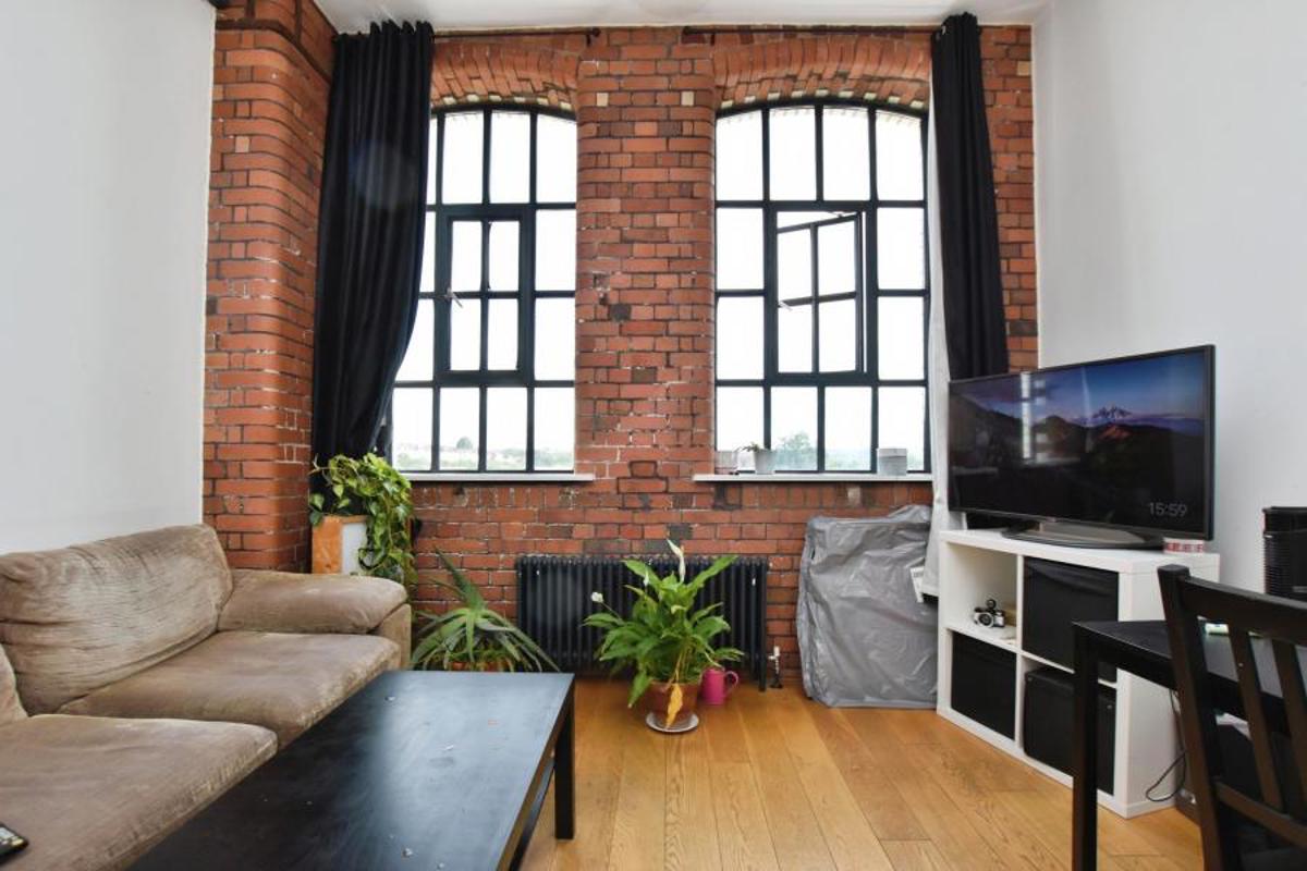 Flat Norfolk Place in Bristol