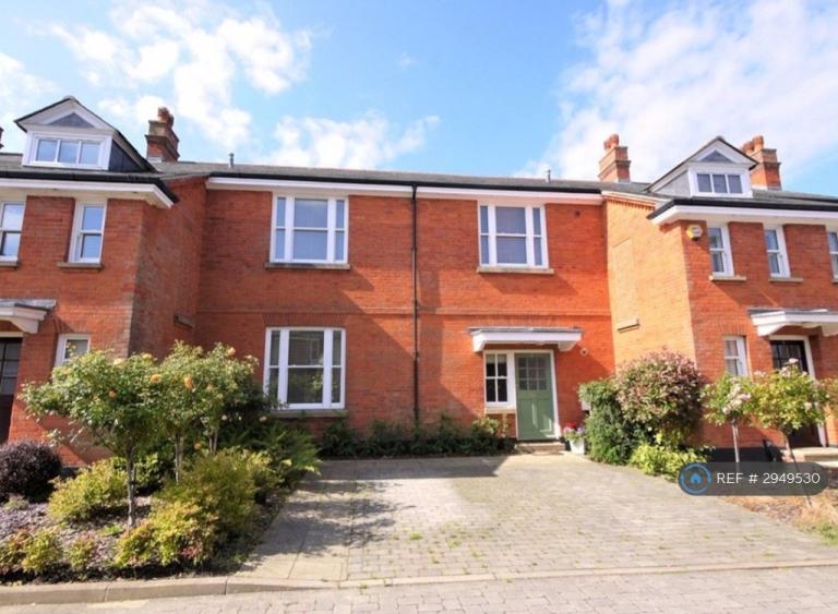 House Chelsea Way in Brentwood