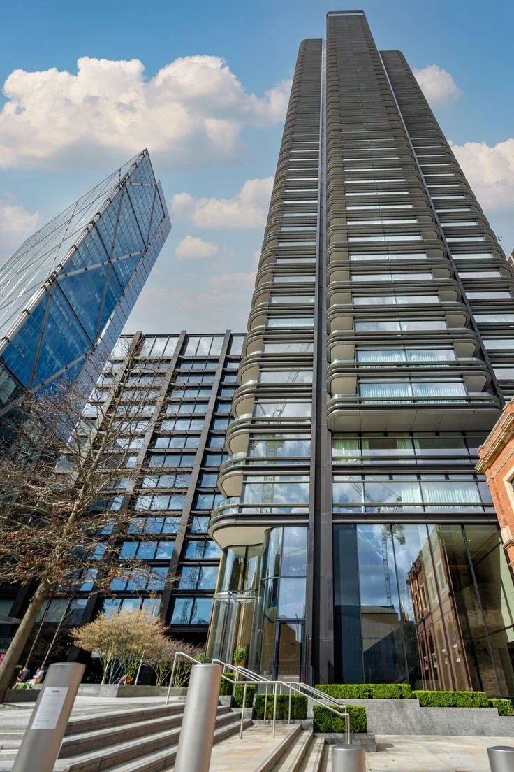 Flat Bishopsgate in City of London