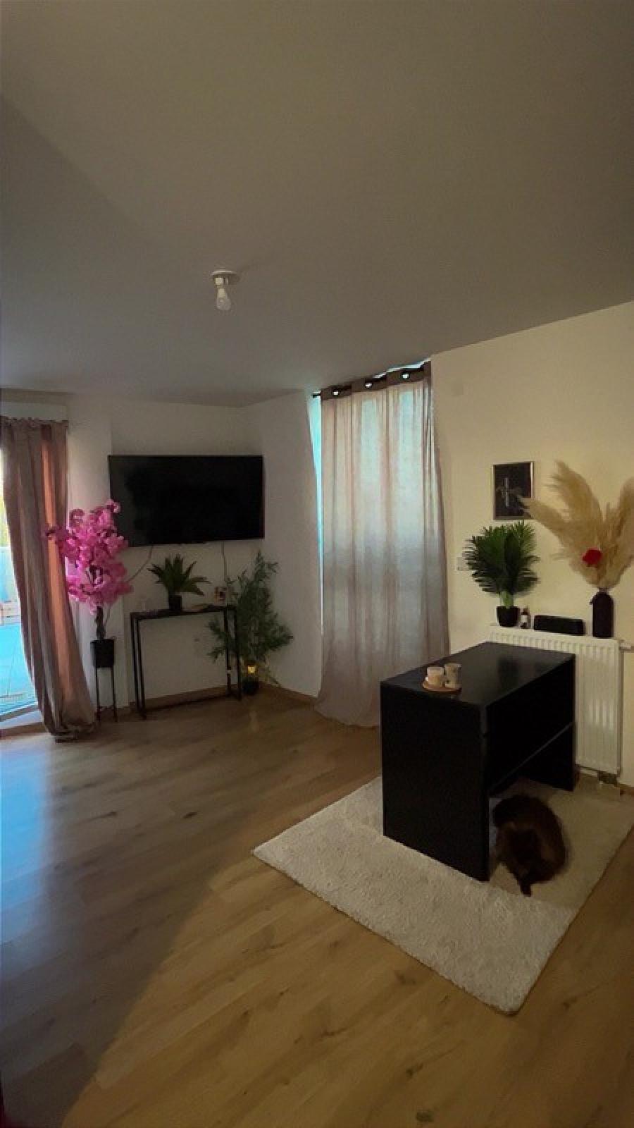 Flat Avenue du Colonel Arnaud Beltrame in Compiègne