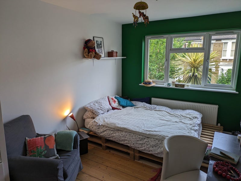 Room Torbay Road in Greater London