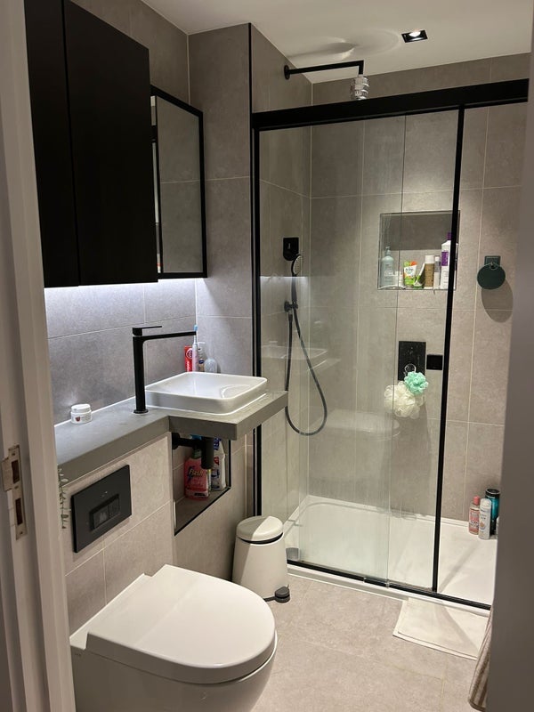 Room Trenchold Street in Greater London