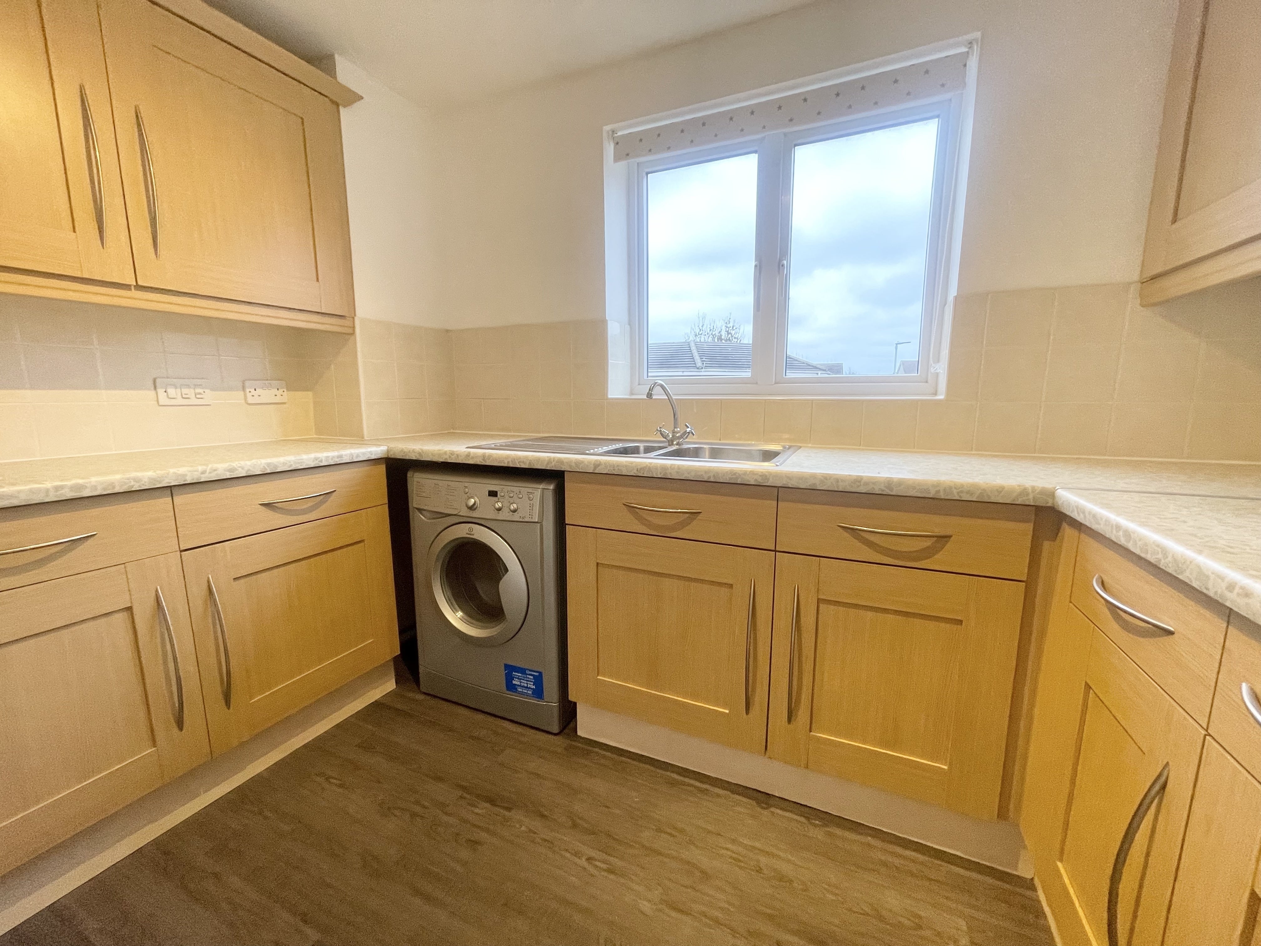 Flat Banyard Close in Cheltenham