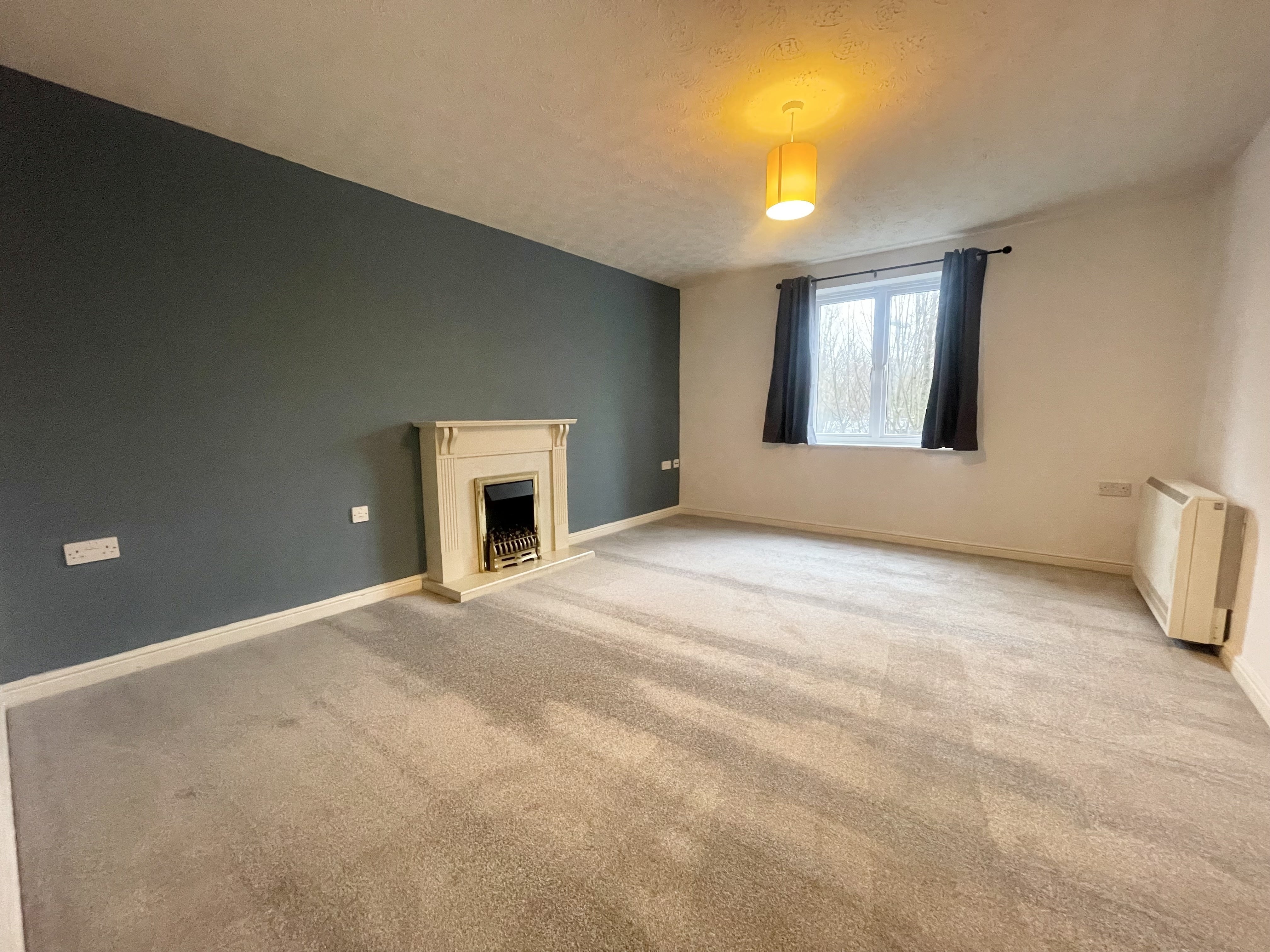 Flat Banyard Close in Cheltenham