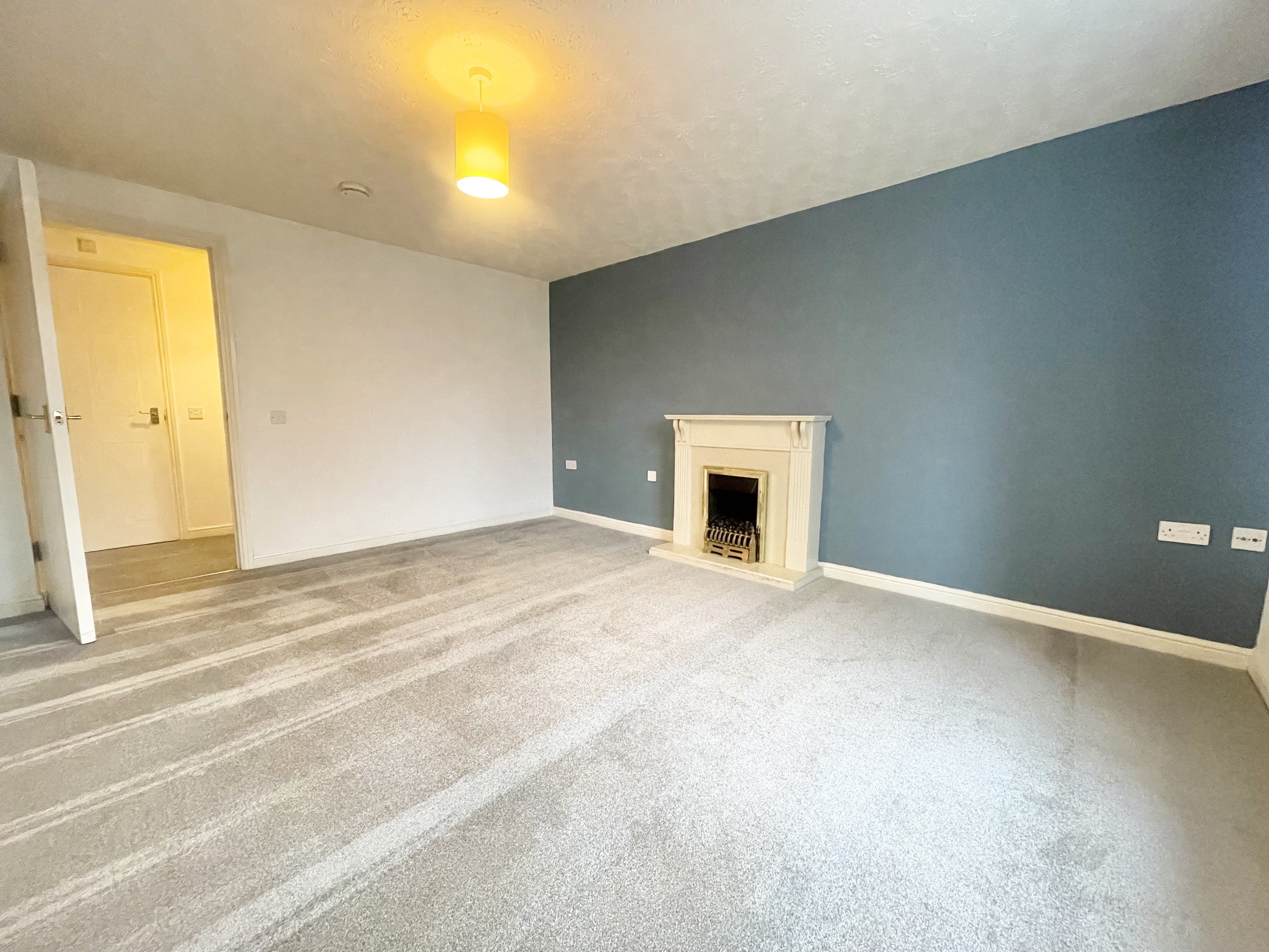 Flat Banyard Close in Cheltenham