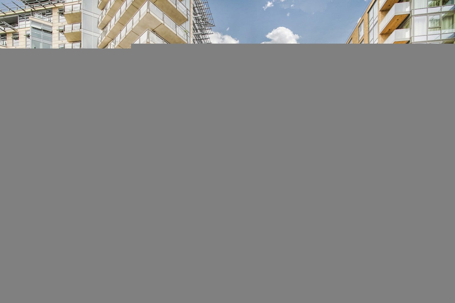 Flat Juniper Drive in Greater London