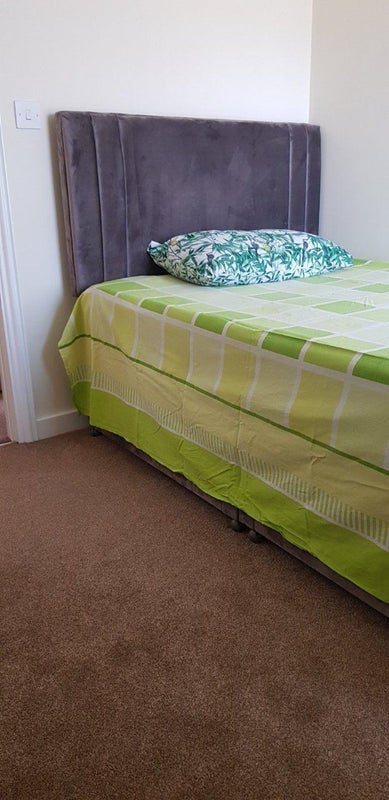 Room Burton Wood Drive in Birmingham