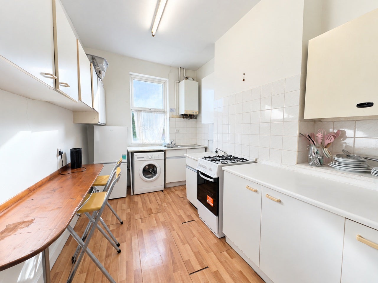 Flat Crayford Road in Greater London