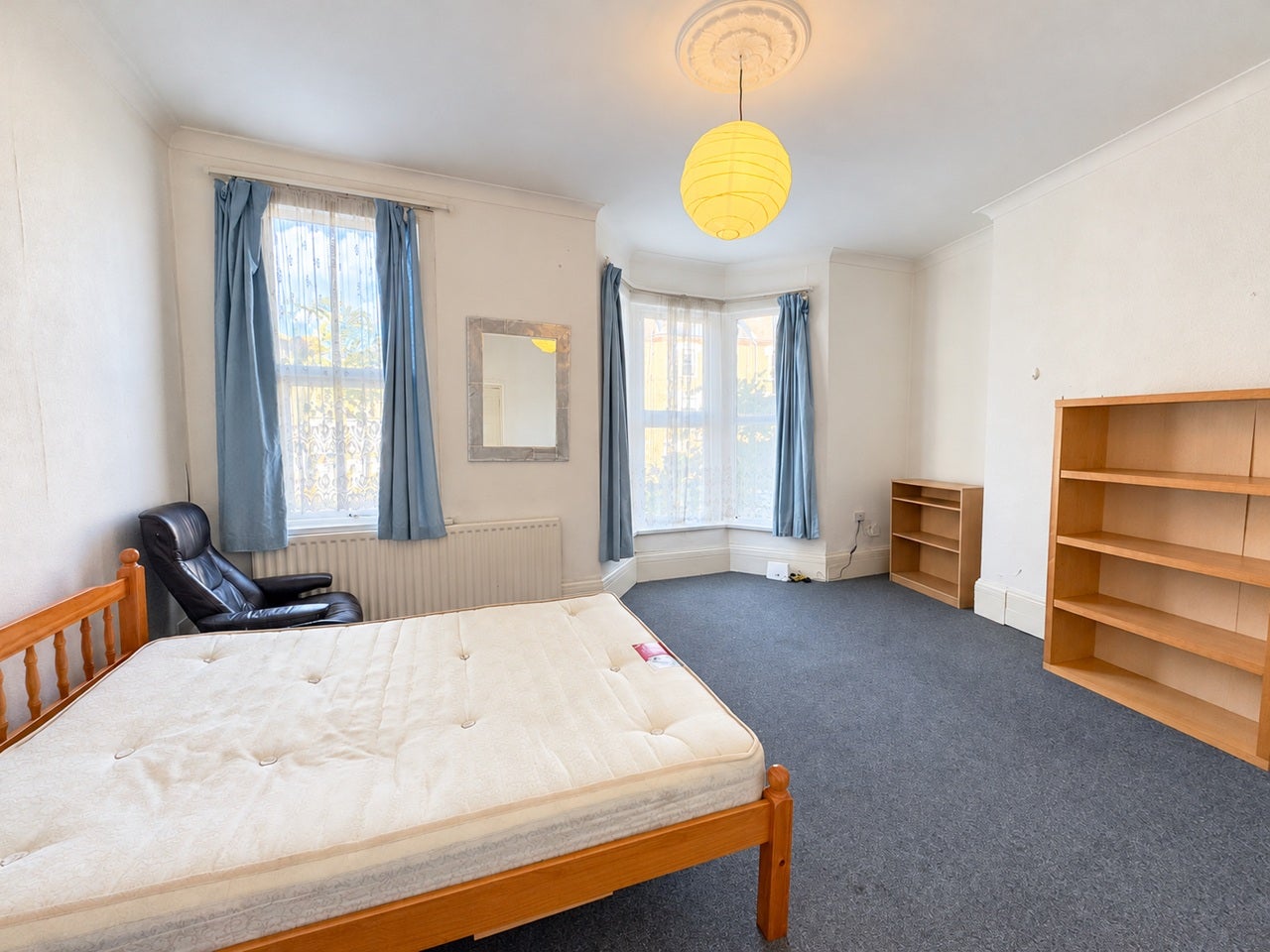 Flat Crayford Road in Greater London