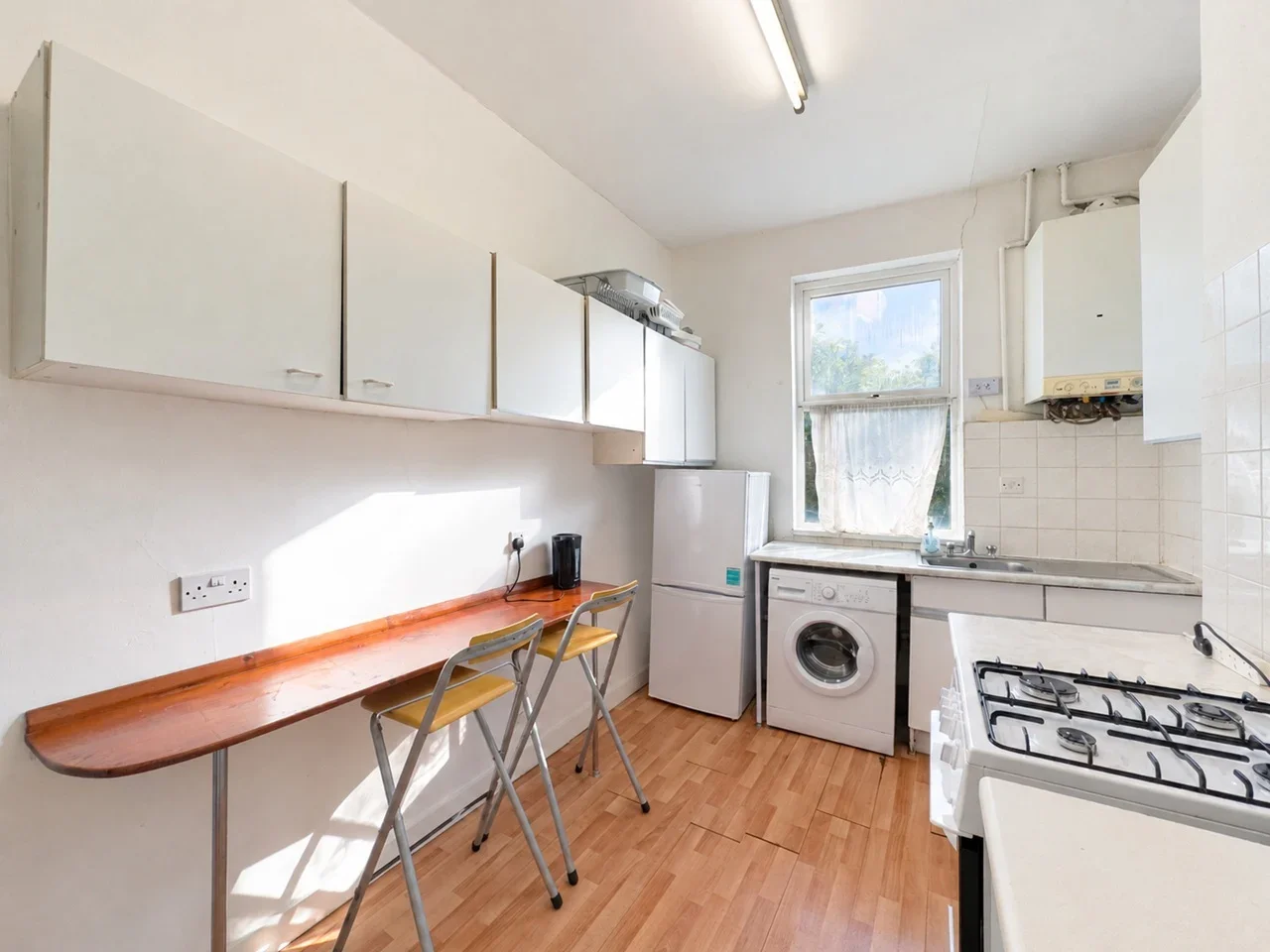 Flat Crayford Road in Greater London