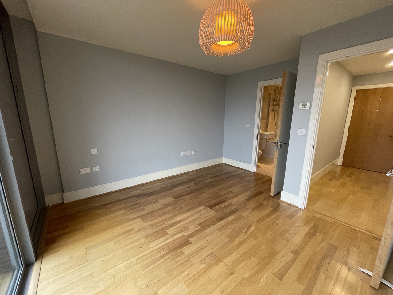 Flat Gillespie Road in Greater London