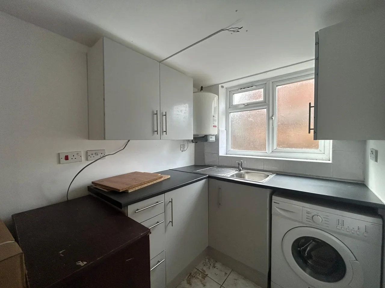 Flat Pine Tree Close in Greater London