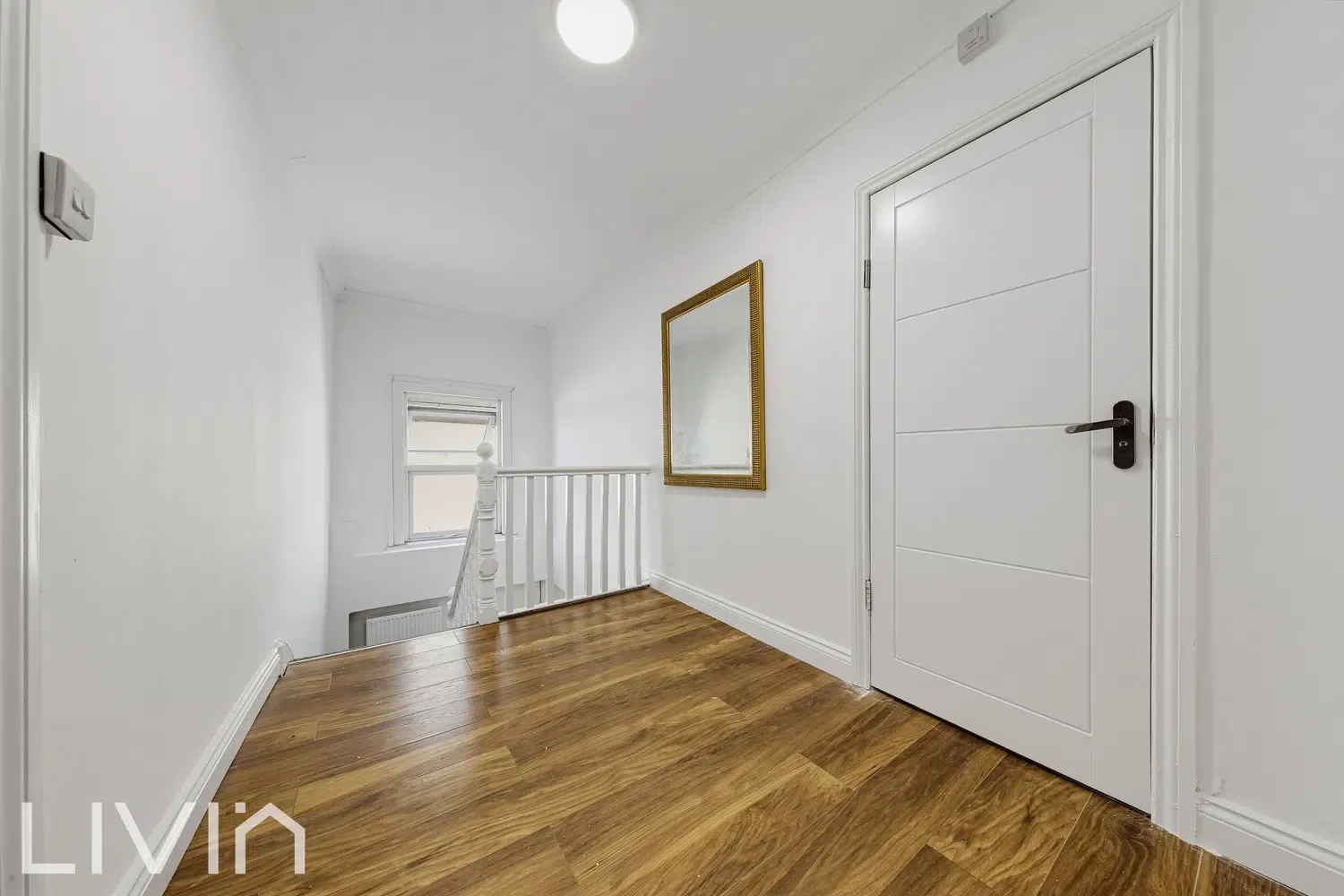 Flat Birdhurst Rise in Greater London