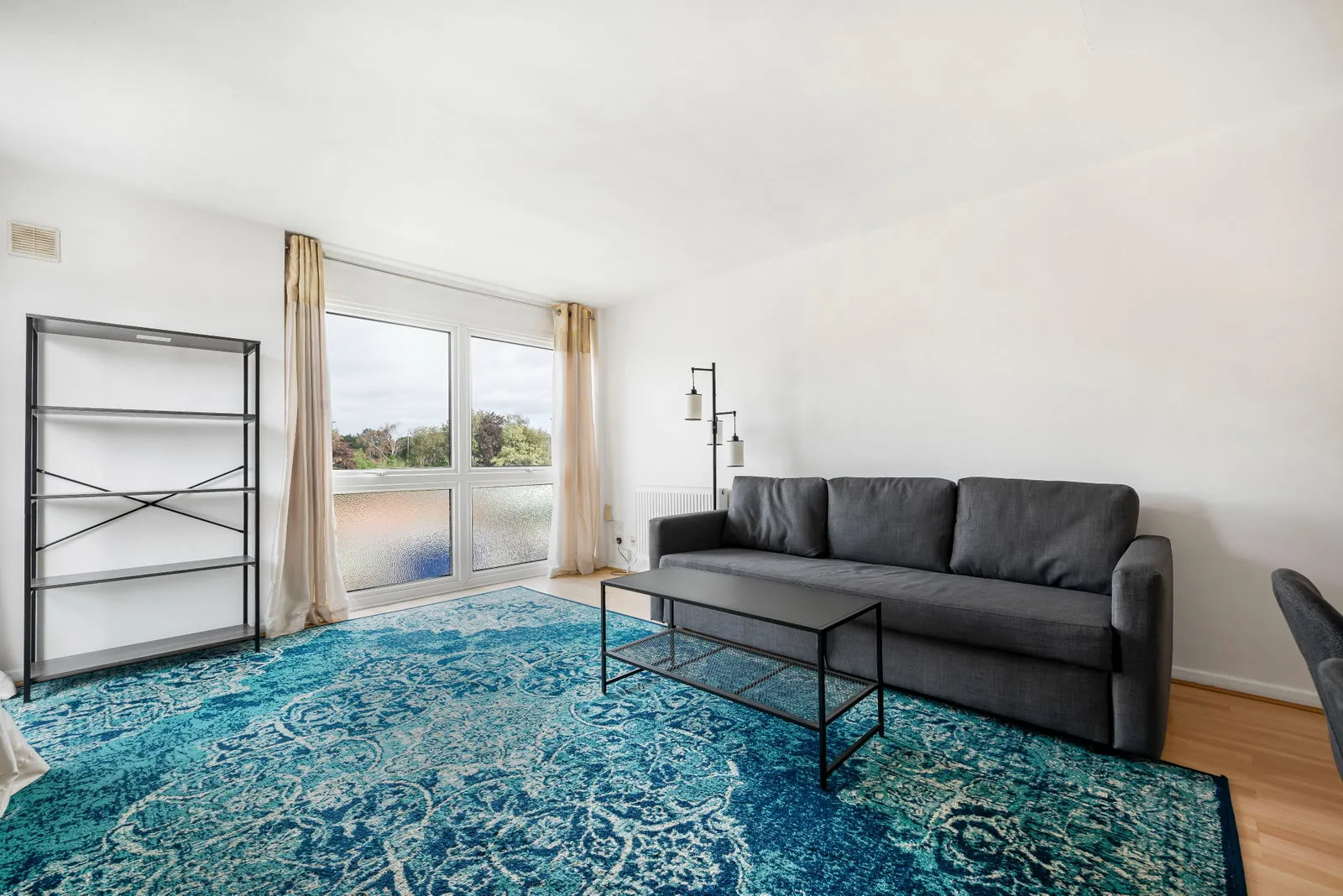 Flat Widmore Road in Greater London