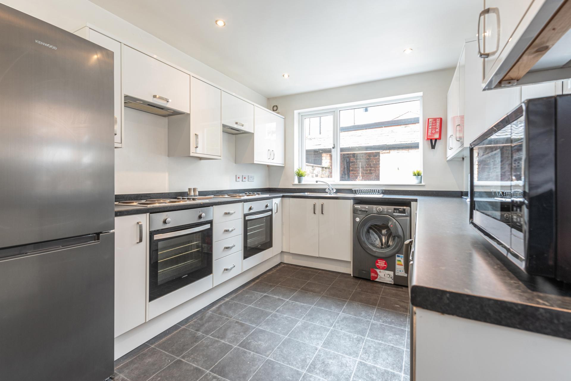Room Ermine Road in Chester